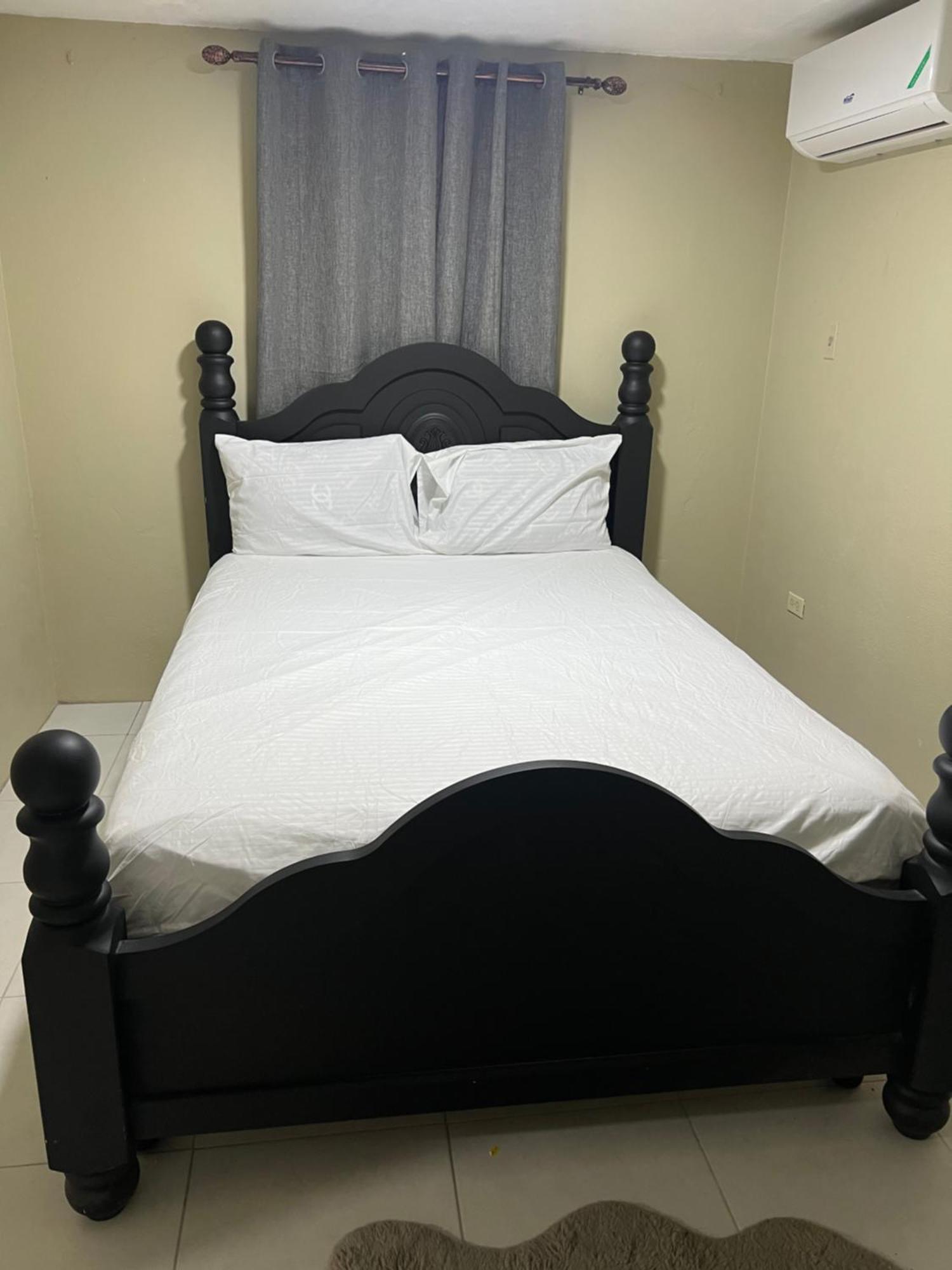 Cozy Apartment Кингстън Екстериор снимка