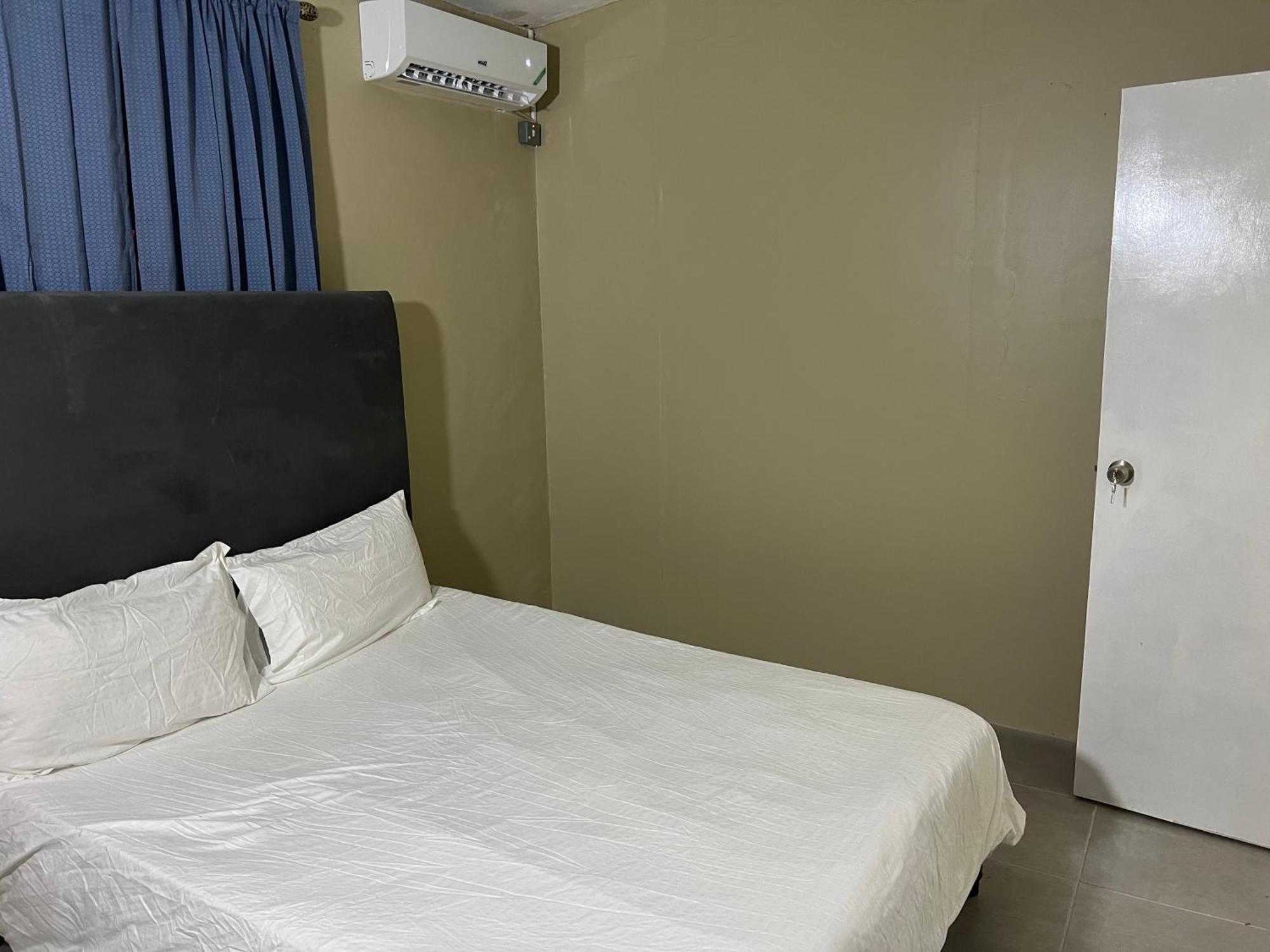 Cozy Apartment Кингстън Екстериор снимка